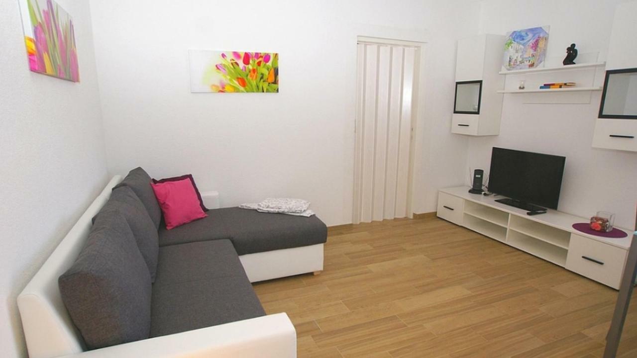Apartments Kamelija 马林斯卡 外观 照片