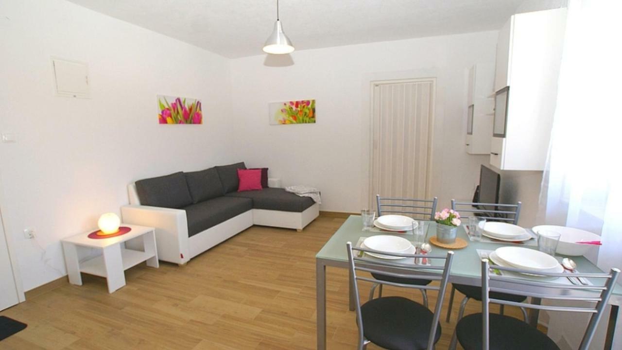Apartments Kamelija 马林斯卡 外观 照片